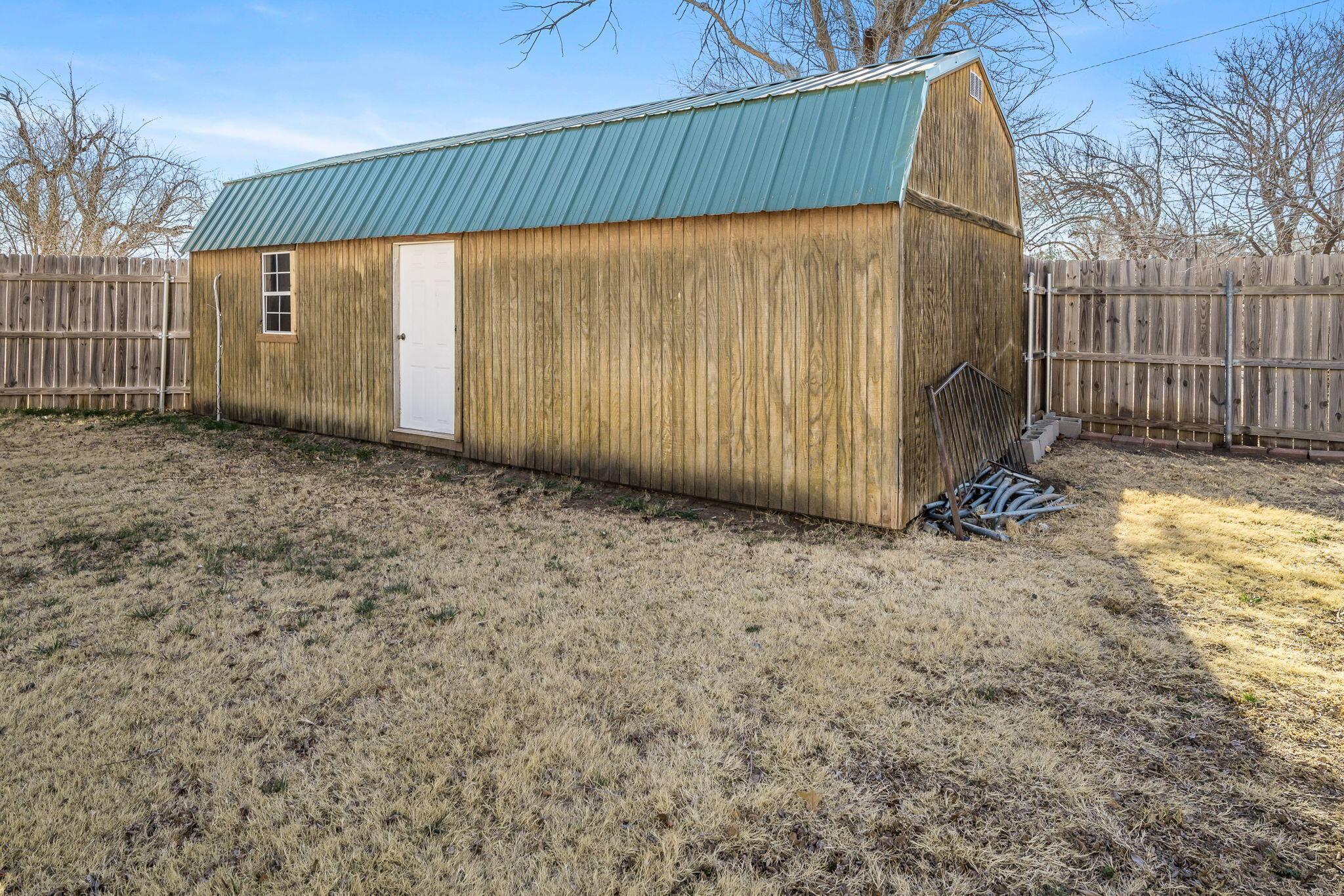 801 Euclid Avenue Panhandle, TX 79068 - Photo 5 of 26 801 Euclid Ave 05