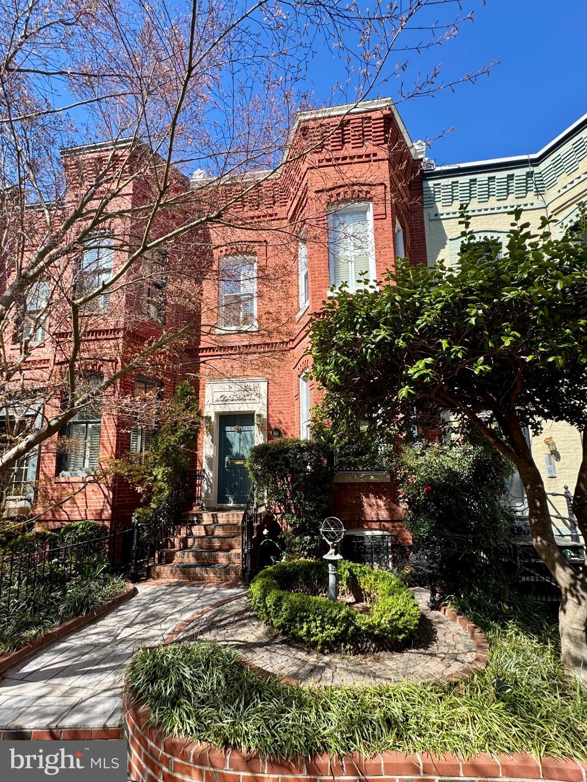 614 A Street Northeast Washington, DC 20002 - Photo 48 of 48 a view of a building with a garden