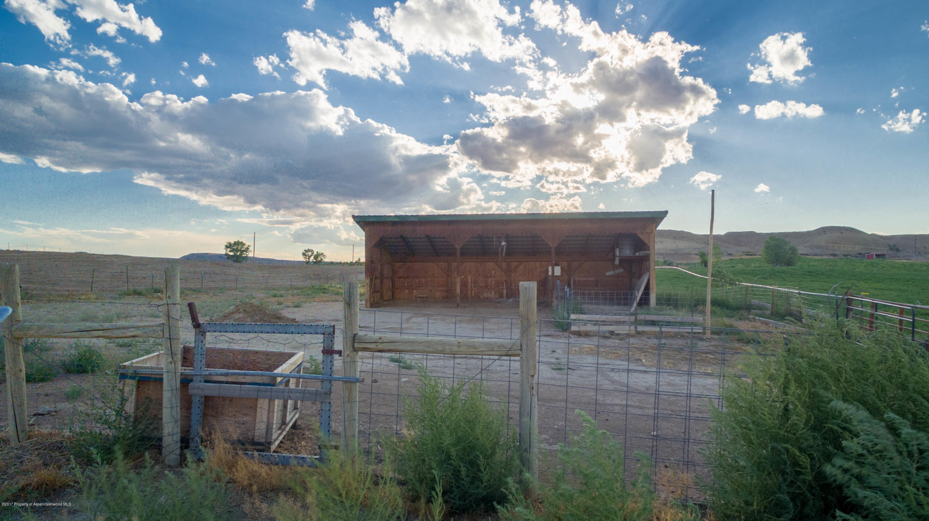 1690 8 Road Mack, CO 81525 - Photo 33 of 37 a view of a backyard