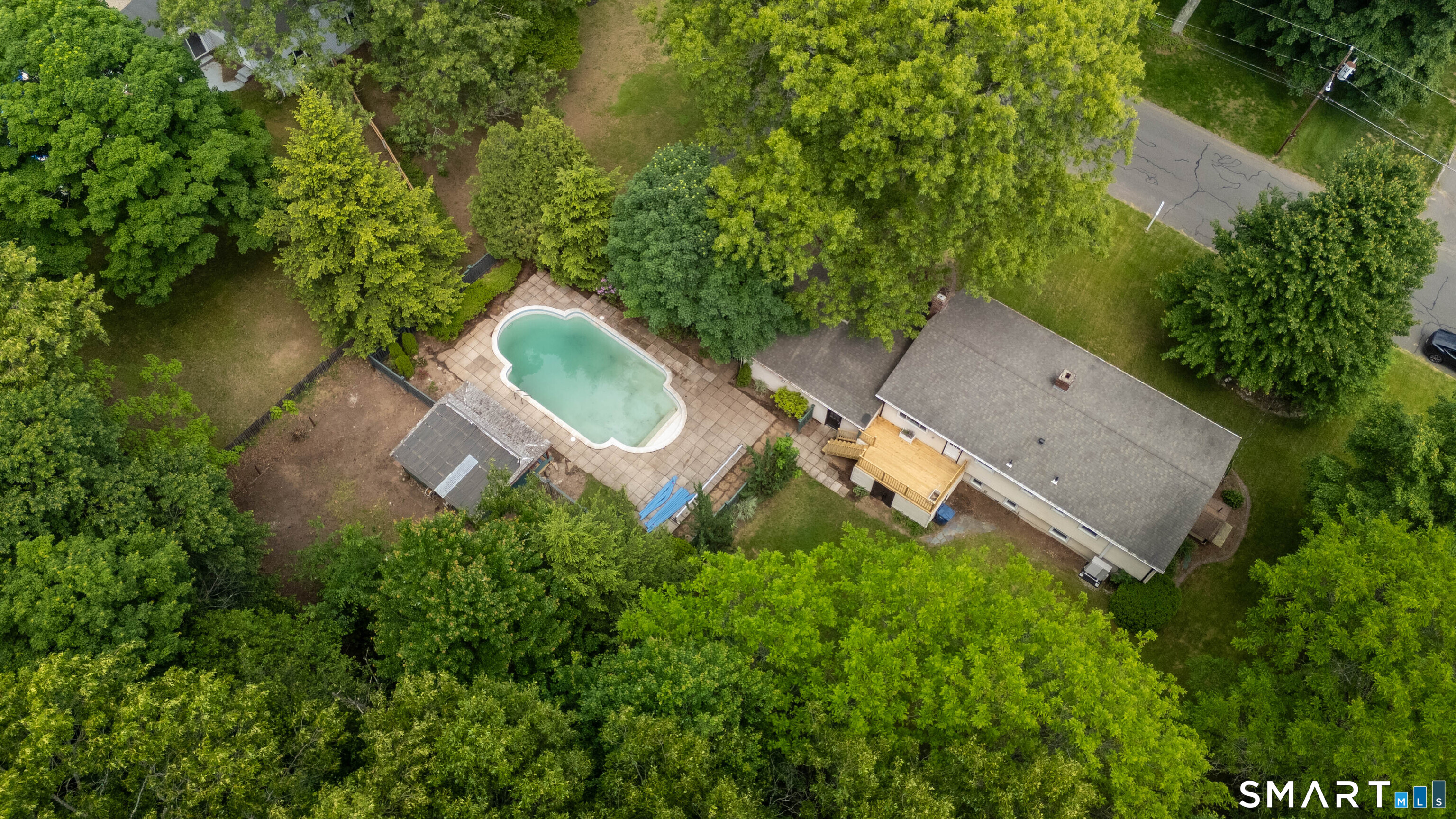 31 Hollow Brook Road Windsor, CT 06095 - Photo 4 of 40
