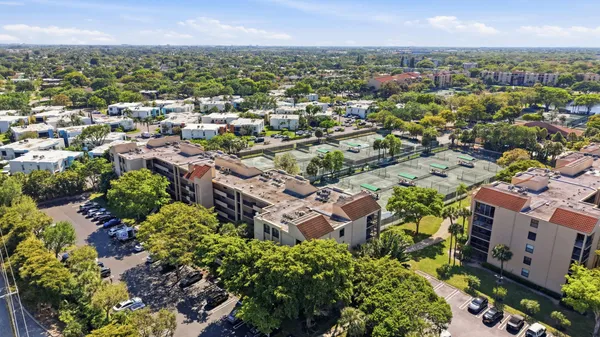 an aerial view of multiple house