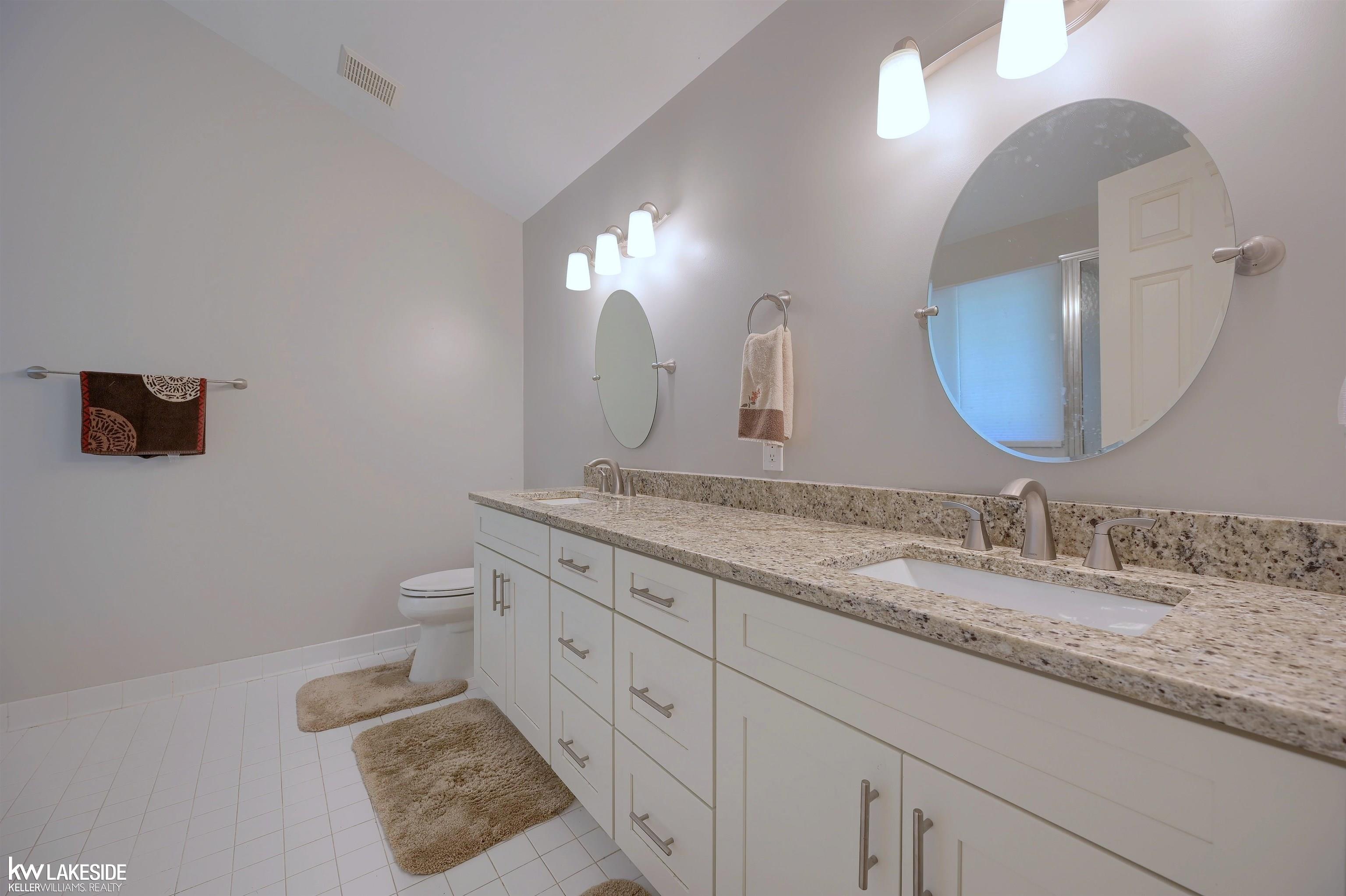 740 Lake Ridge Road Rochester Hills, MI 48307 - Photo 17 of 32