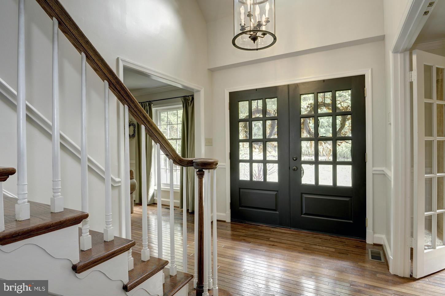 2558 Rutland Road Davidsonville, MD 21035 - Photo 4 of 30 Entry foyer 2