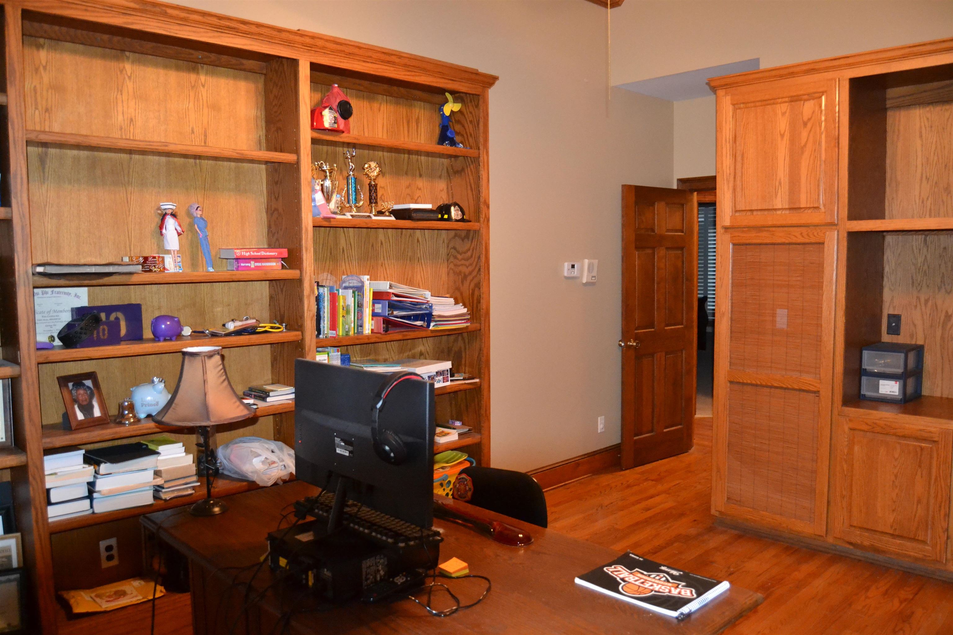 470 Walnut Point Cove Memphis, TN 38018 - Photo 18 of 37 Office area featuring light wood-style floors and baseboards