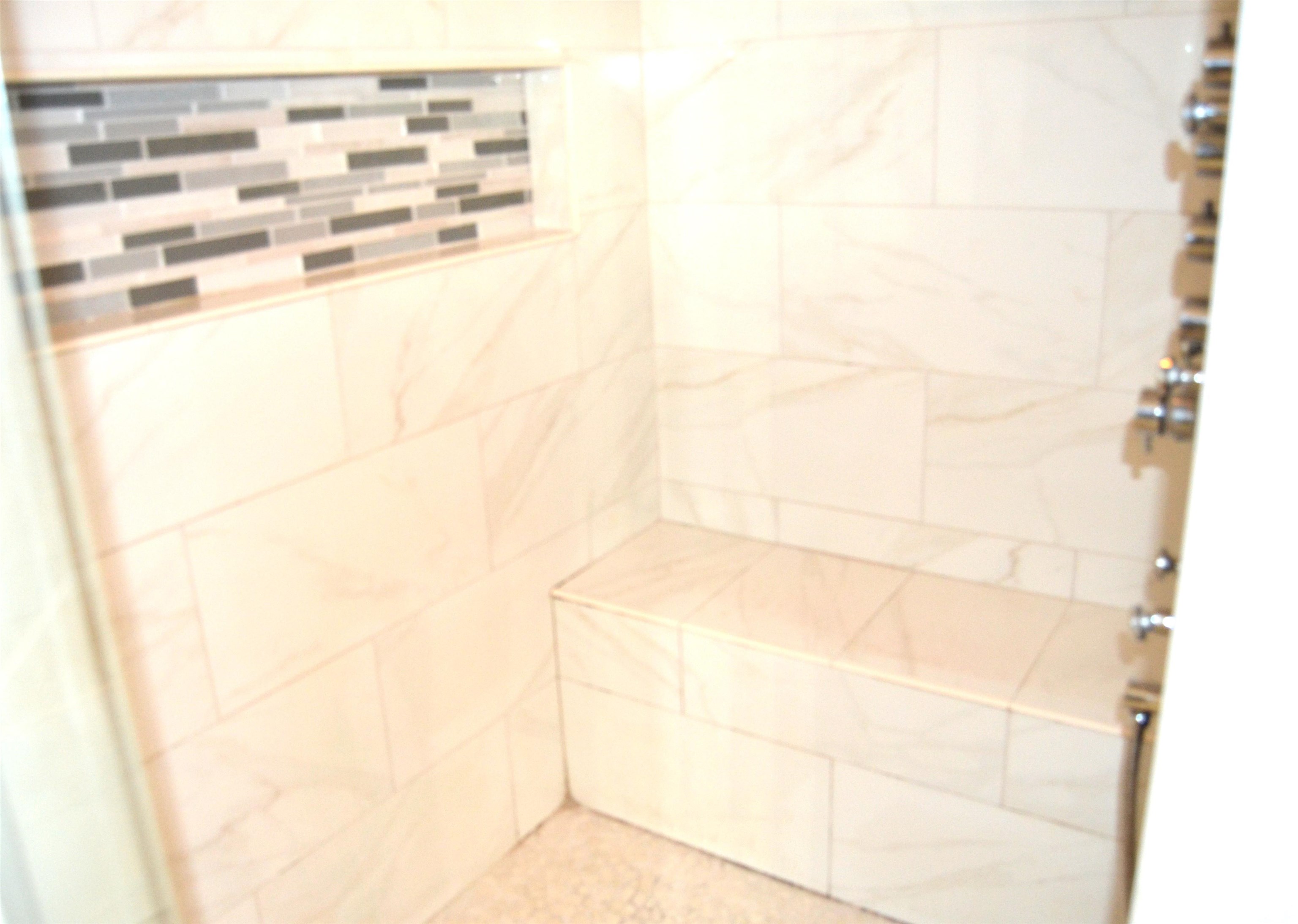 470 Walnut Point Cove Memphis, TN 38018 - Photo 21 of 37 Bathroom view of a tile shower