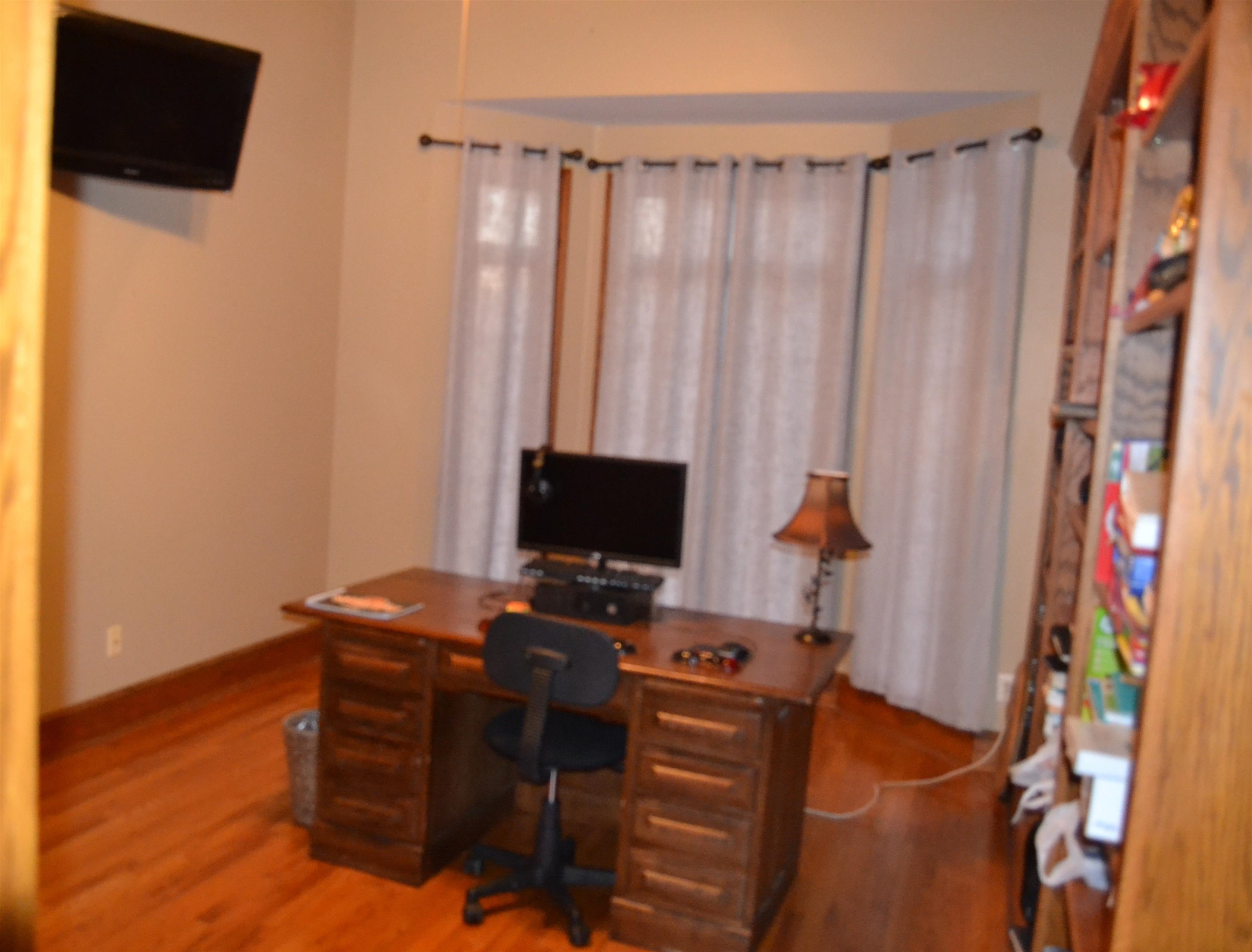 470 Walnut Point Cove Memphis, TN 38018 - Photo 9 of 37 Office space with wood finished floors and baseboards