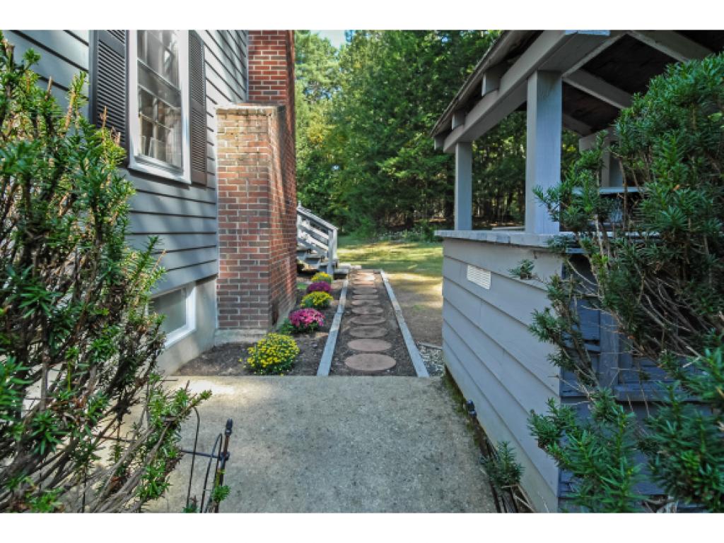 68 Piscataqua Road Dover, NH 03820 - Photo 19 of 31