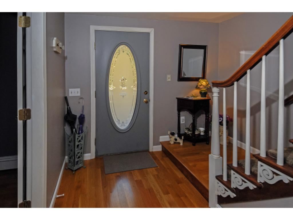 68 Piscataqua Road Dover, NH 03820 - Photo 7 of 31