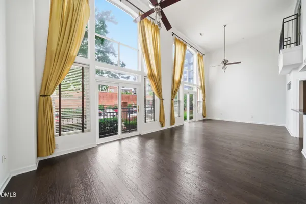 $2,400 | 200 South Dawson Street, Raleigh, NC 27601