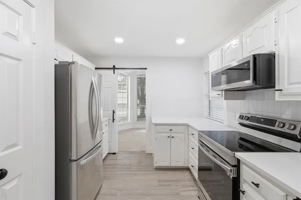 $3,000 | 381 Arbor Lane, Euless, TX 76039