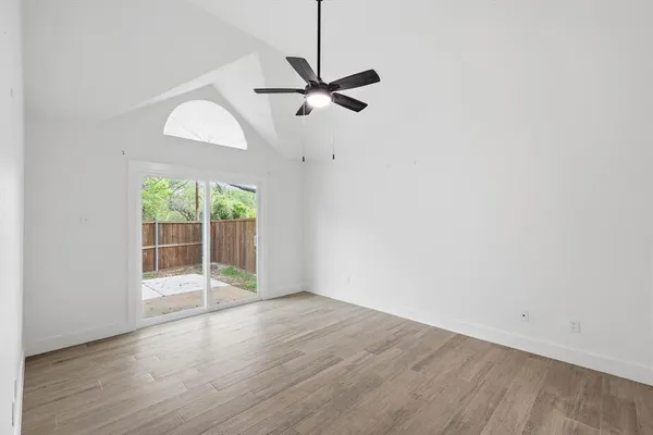 $3,000 | 381 Arbor Lane, Euless, TX 76039