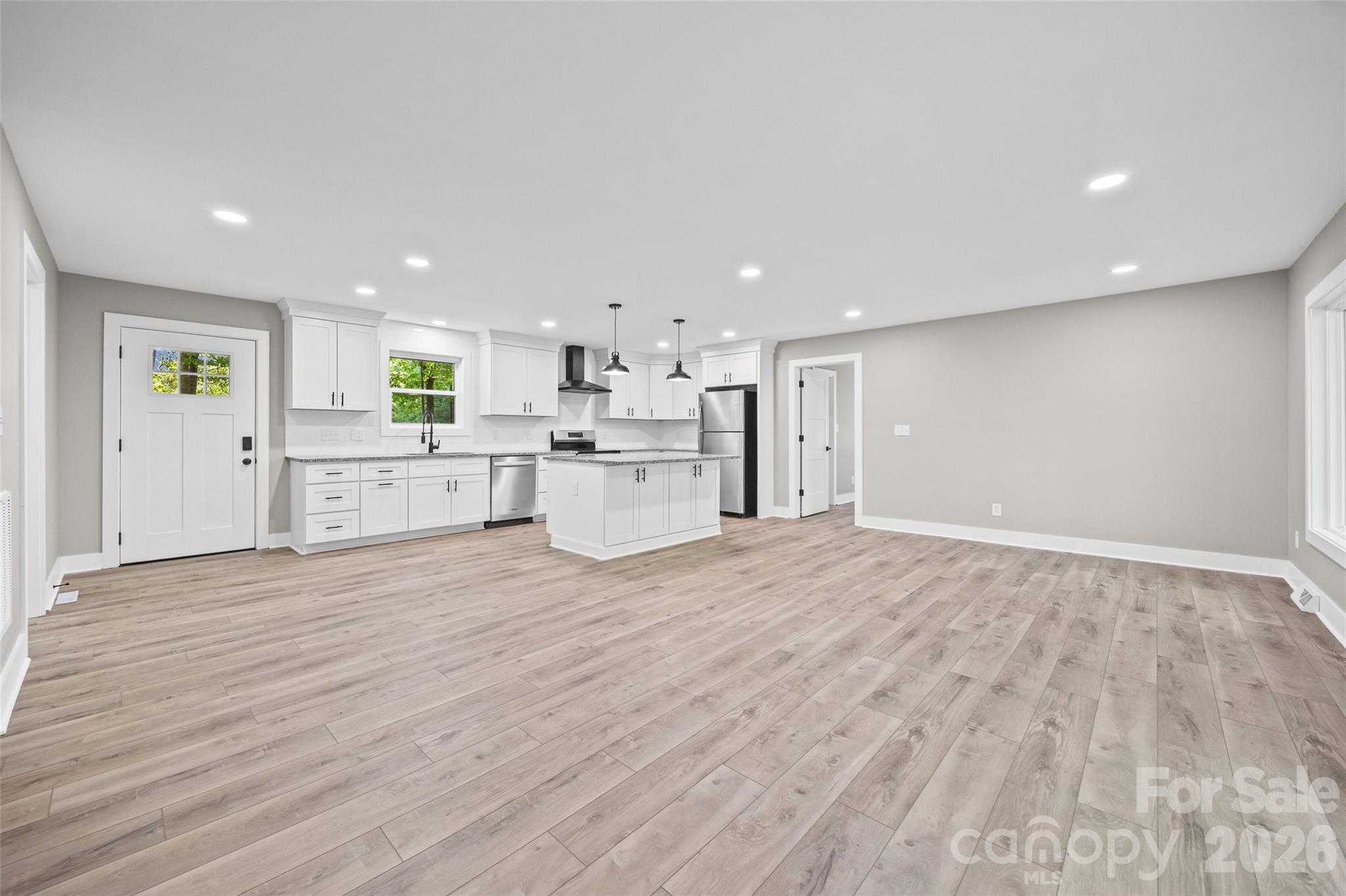 5950 Lake Wylie Road Clover, SC 29710 - Photo 11 of 36