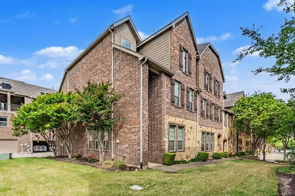 $3,200 | 4205 Riverview Drive, Carrollton, TX 75010