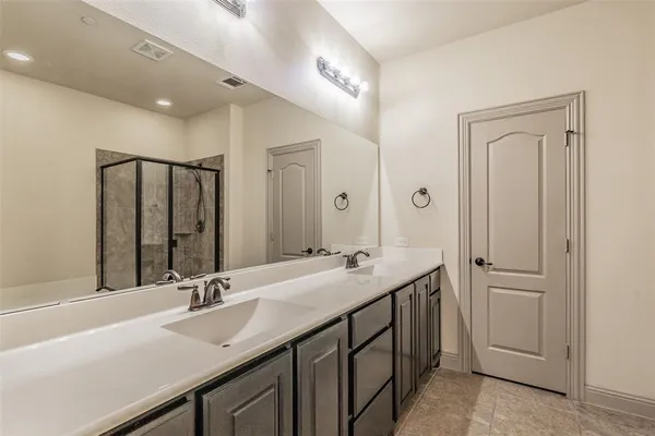$3,200 | 4205 Riverview Drive, Carrollton, TX 75010