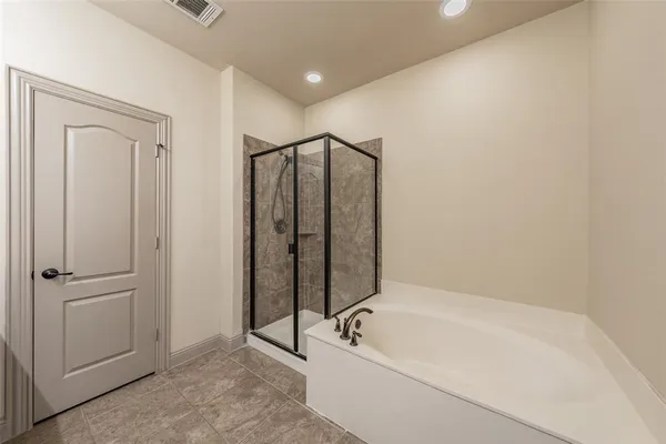 $3,200 | 4205 Riverview Drive, Carrollton, TX 75010