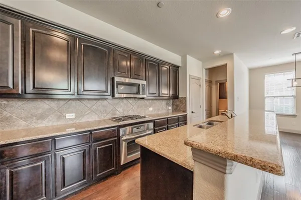 $3,200 | 4205 Riverview Drive, Carrollton, TX 75010