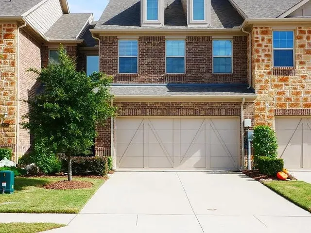 $2,395 | 2681 Chambers Drive, Lewisville, TX 75067