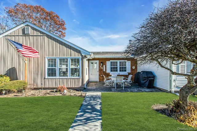 $524,000 | 55 Revere Drive, Sayville, NY 11782