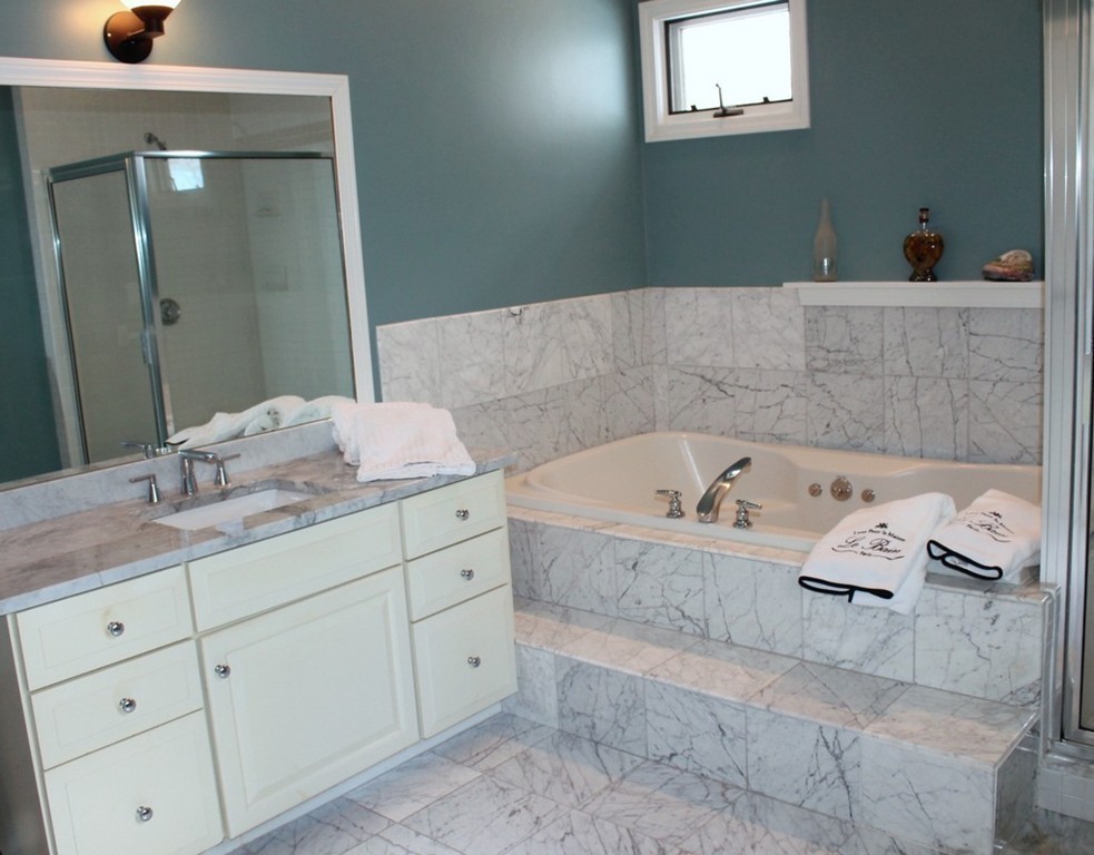9 Crestview Road Bedford, MA 01730 - Photo 15 of 25 Gallery Image 15