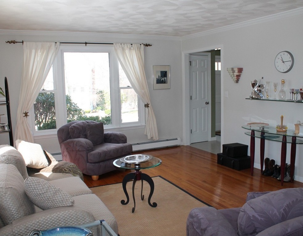 9 Crestview Road Bedford, MA 01730 - Photo 22 of 25 Gallery Image 22