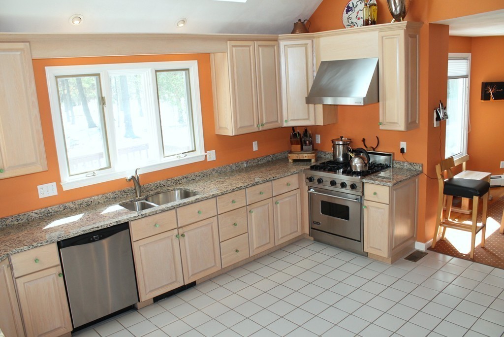 9 Crestview Road Bedford, MA 01730 - Photo 23 of 25 Gallery Image 23