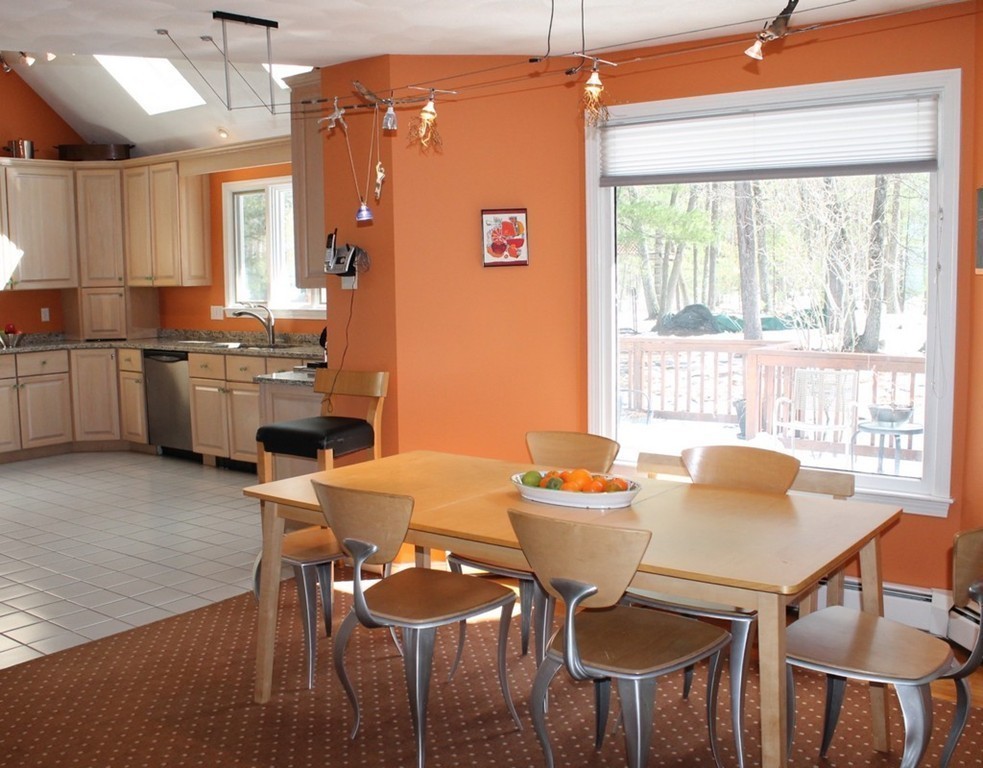 9 Crestview Road Bedford, MA 01730 - Photo 10 of 25 Gallery Image 10