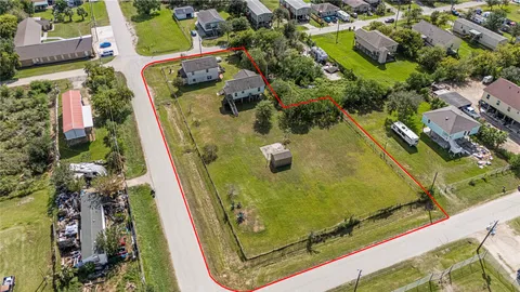 $342,000 | 7228 Highland Bayou Drive, Hitchcock, TX 77563