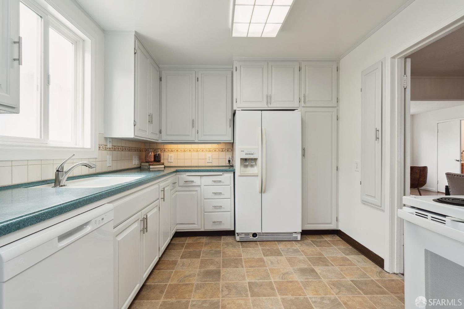 512 Macarthur Drive Daly City, CA 94015 - Photo 14 of 53