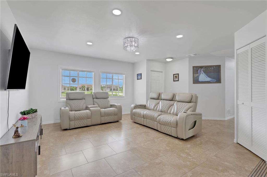 4075 24th Avenue Northeast Naples, FL 34120 - Photo 3 of 21