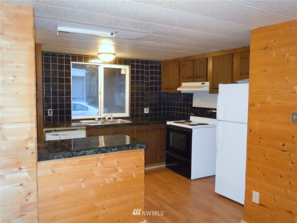 2115 Rocky Point Road Northwest, Unit 7 Bremerton, WA 98312 - Photo 8 of 15 Gallery Image 8