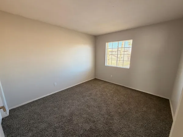$1,895 | 7611 West Cinnabar Avenue, Peoria, AZ 85345