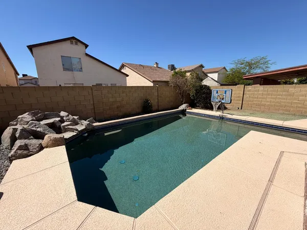$1,895 | 7611 West Cinnabar Avenue, Peoria, AZ 85345