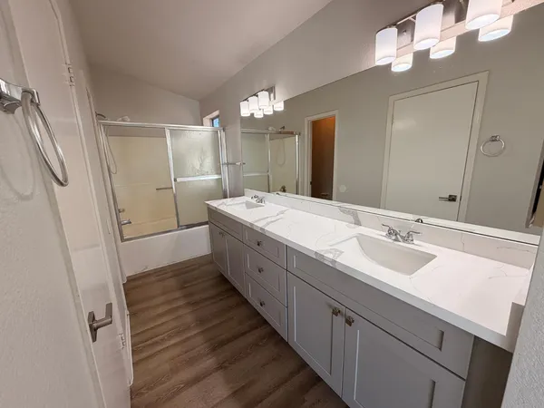$1,895 | 7611 West Cinnabar Avenue, Peoria, AZ 85345