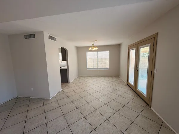 $1,895 | 7611 West Cinnabar Avenue, Peoria, AZ 85345