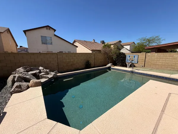 $1,895 | 7611 West Cinnabar Avenue, Peoria, AZ 85345