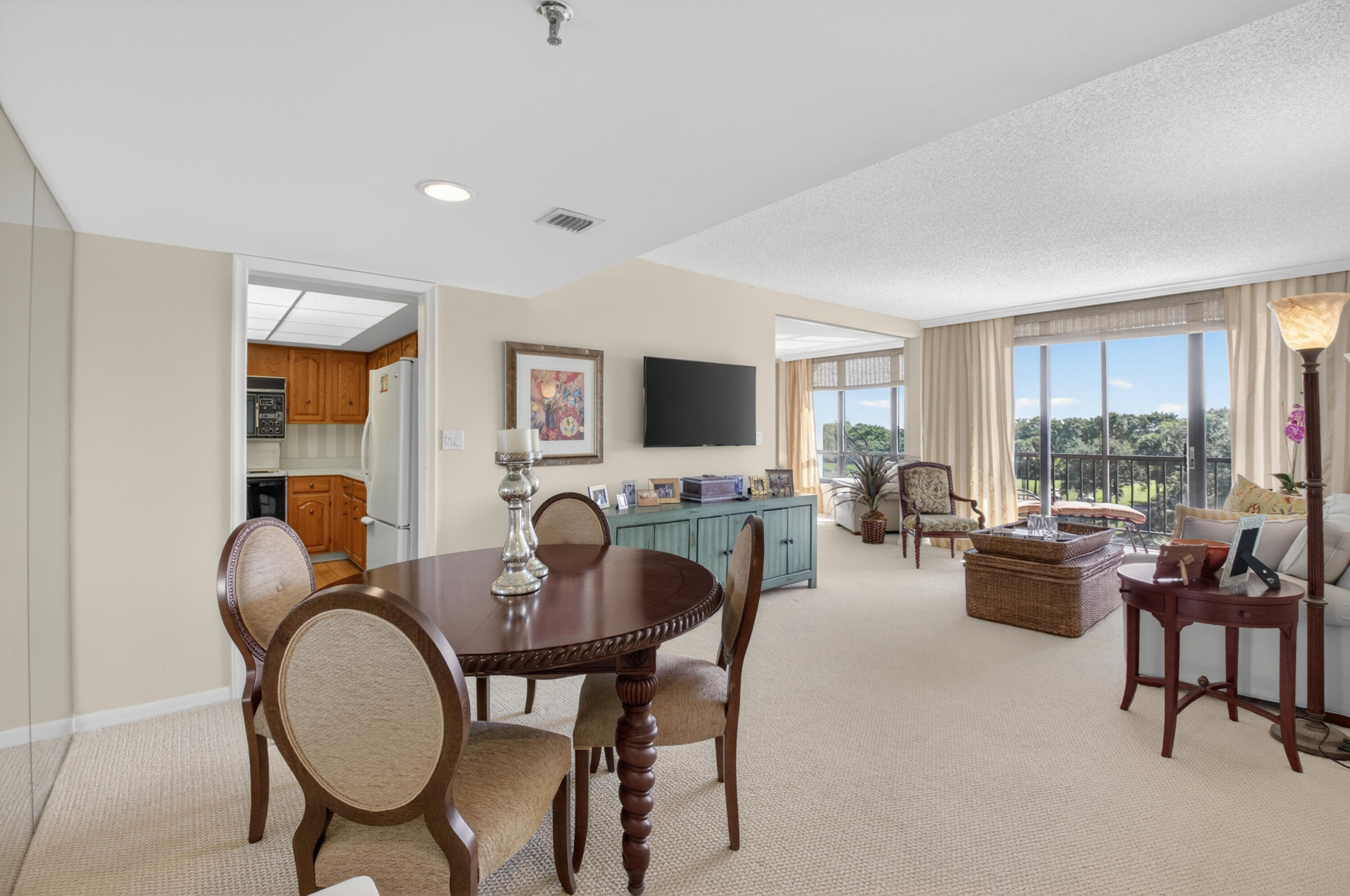 6797 Willow Wood Drive, Unit 6056 Boca Raton, FL 33434 - Photo 7 of 62 Dining & Living Rooms