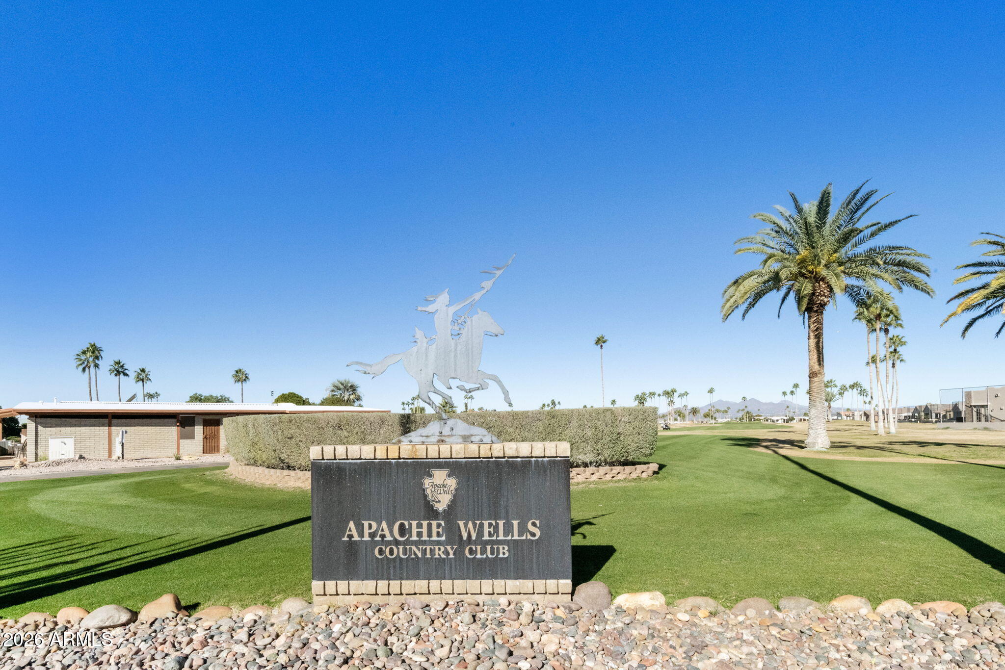 2435 North Higley Road Mesa, AZ 85215 - Photo 70 of 84 69-web-or-mls-DLB_4522
