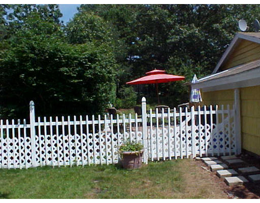 7 Francine Road Framingham, MA 01701 - Photo 4 of 26 a front view of a house