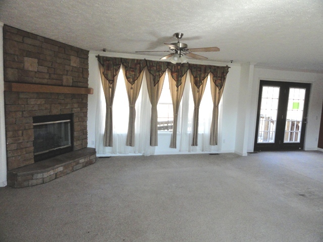 548 English Road Rocky Mount, VA 24151 - Photo 4 of 24 LRV3
