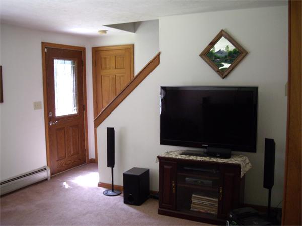 118 East Charlton Road Spencer, MA 01562 - Photo 8 of 16 Gallery Image 8