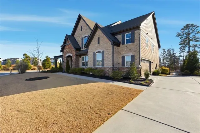 $885,000 | 13 Clearwater Court, Hoschton, GA 30548