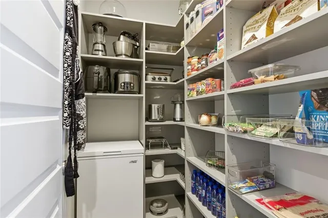 $885,000 | 13 Clearwater Court, Hoschton, GA 30548