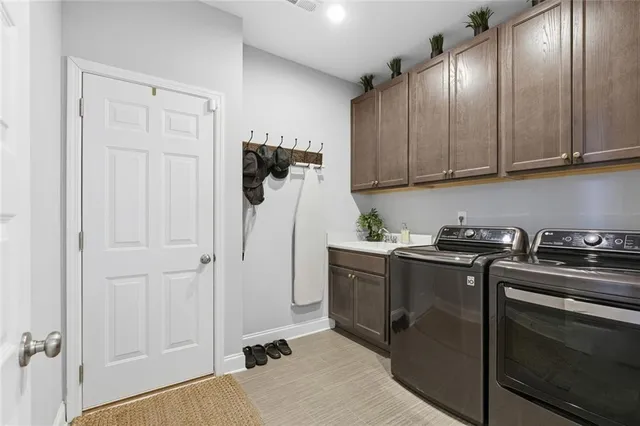 $885,000 | 13 Clearwater Court, Hoschton, GA 30548