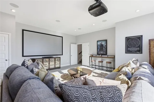 $885,000 | 13 Clearwater Court, Hoschton, GA 30548