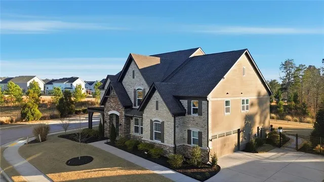 $885,000 | 13 Clearwater Court, Hoschton, GA 30548