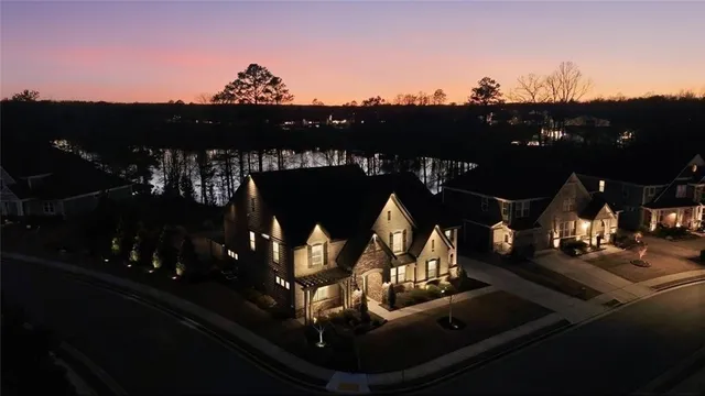 $885,000 | 13 Clearwater Court, Hoschton, GA 30548