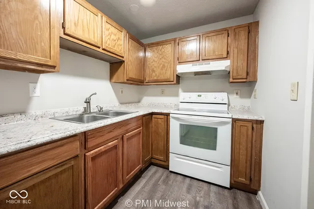 $899 | 3736 North Meridian Street, Unit 1, Indianapolis, IN 46208