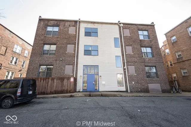 $899 | 3736 North Meridian Street, Unit 1, Indianapolis, IN 46208