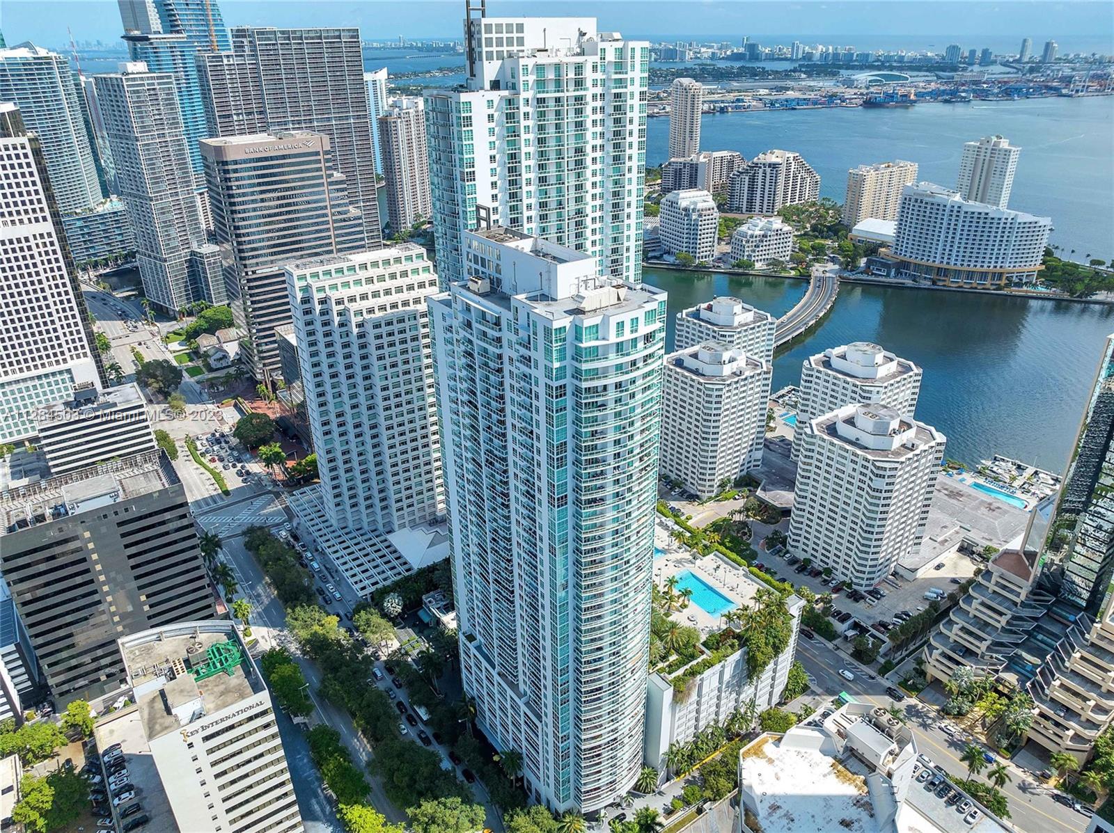Brickell Miami, FL 33131 - Photo 28 of 29 a view of a balcony with city view