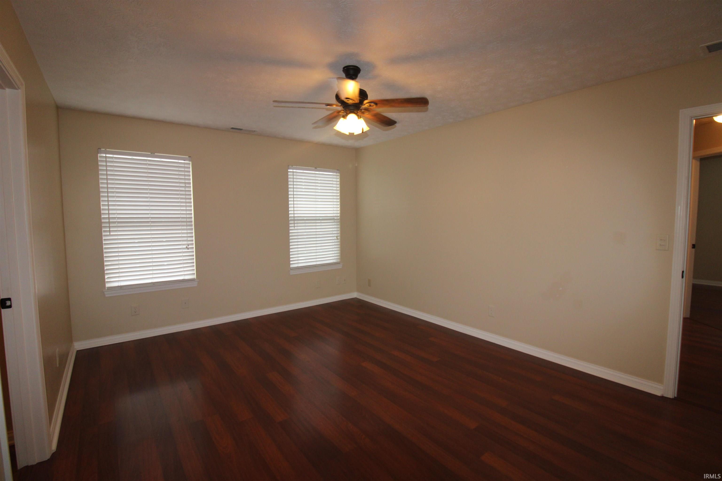 9803 Clippinger Road Evansville, IN 47725 - Photo 14 of 26 Gallery Image 14